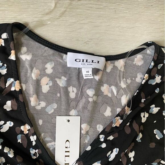 GILLI FAUX WRAP SHORT‎ SLEEVE DRESS BLACK MULTI XS NWT - Picture 4 of 4